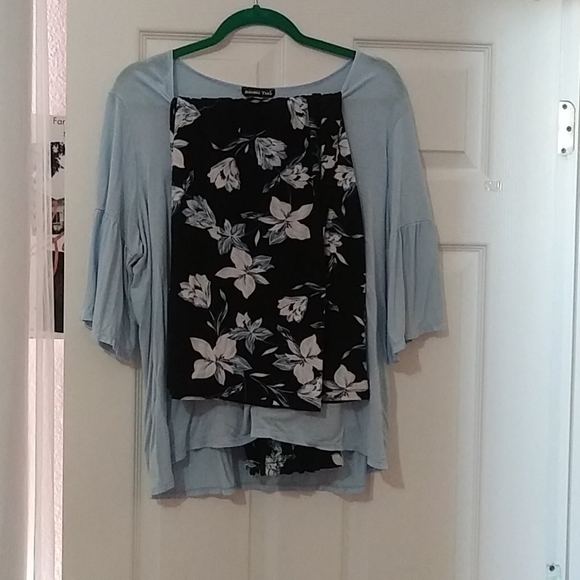 Soft pants with matching top - Picture 2 of 4